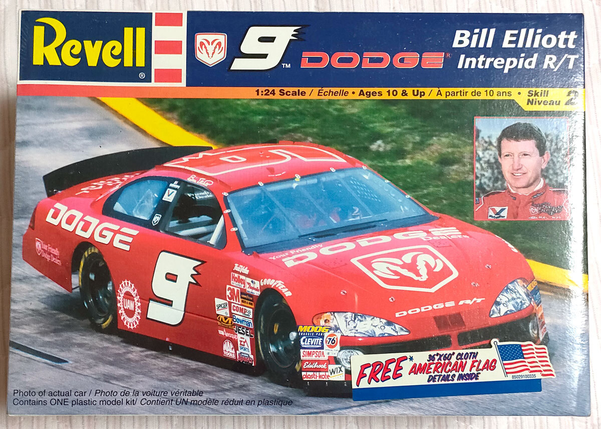 1/24 Scale Built 2002 VIPER DODGE Intrepid #9 Bill Elliott
