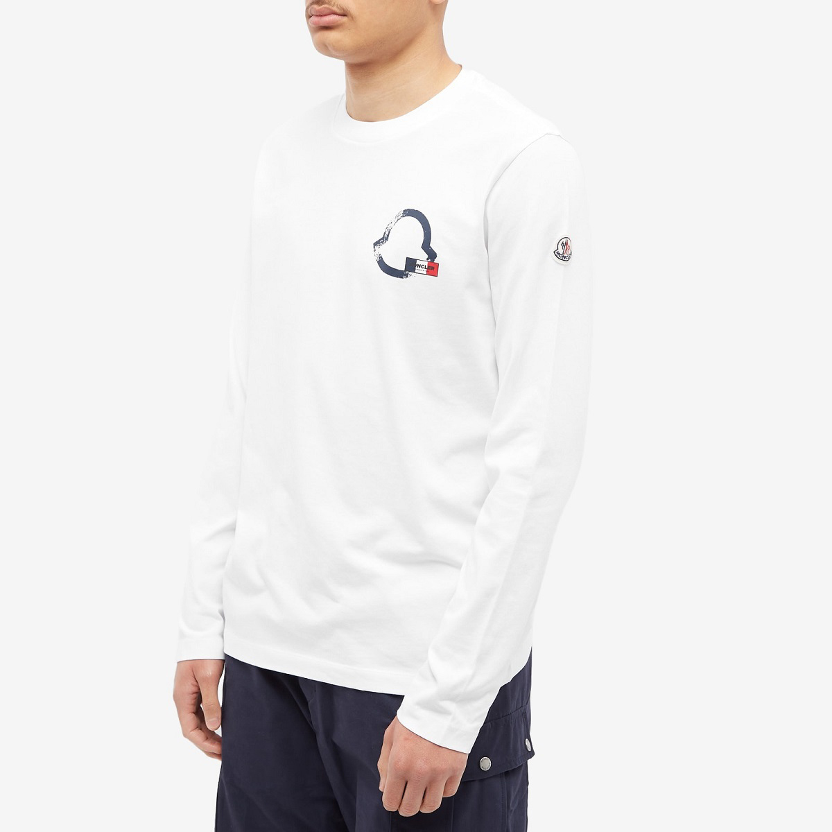  free shipping 47 MONCLER Moncler 8D00016 8390T white long sleeve T shirt crew neck cut and sewn size XL