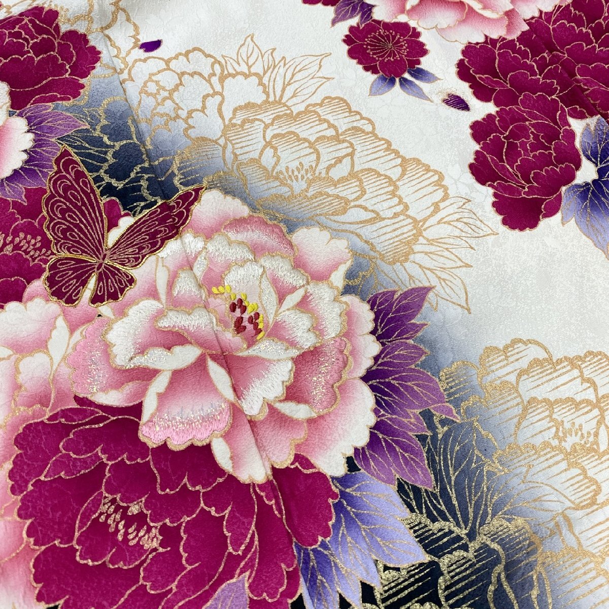 着物月花 金駒刺繍 金彩 可憐な花蝶 振袖 正絹 金糸 ki3216