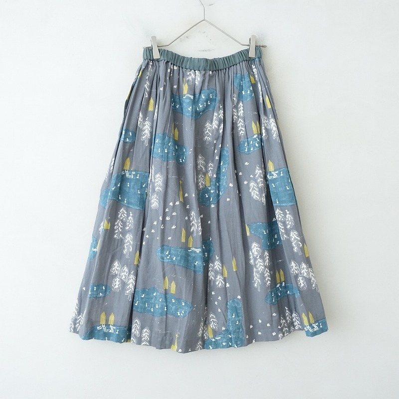 【美品/定価6.3萬】ミナペルホネン mina perhonen *forest village スカート*38綿グレー総柄ゴムロング(sk25-2411-468)【72L42】