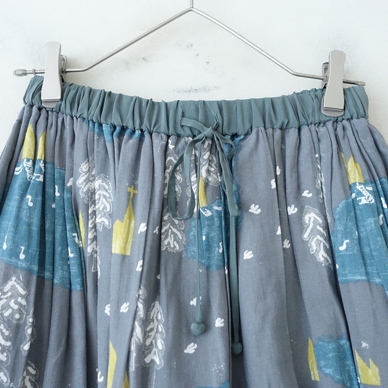 【美品/定価6.3萬】ミナペルホネン mina perhonen *forest village スカート*38綿グレー総柄ゴムロング(sk25-2411-468)【72L42】