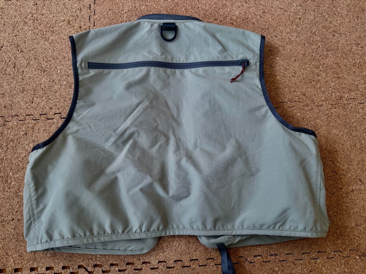美品 SIMMS シムス フィッシングベスト ベージュ Mサイズ 美品 SIMMS シムス フィッシングベスト ベージュ Mサイズ