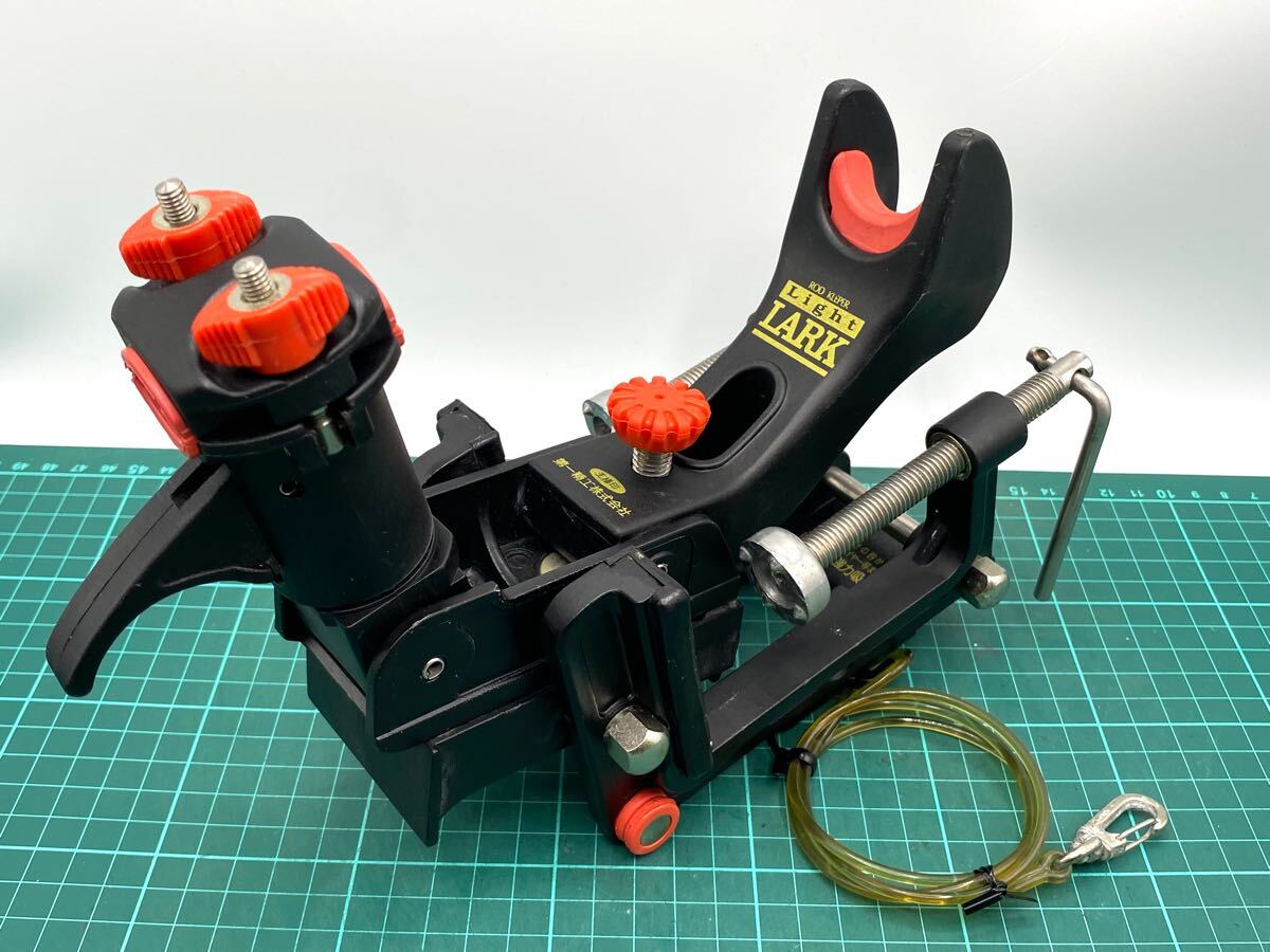 92★即決★ライトラーク★尻手ロープ付★LIGHTLARK★ロッドホルダー★第一精工★竿受★中古★ロッドキーパー★