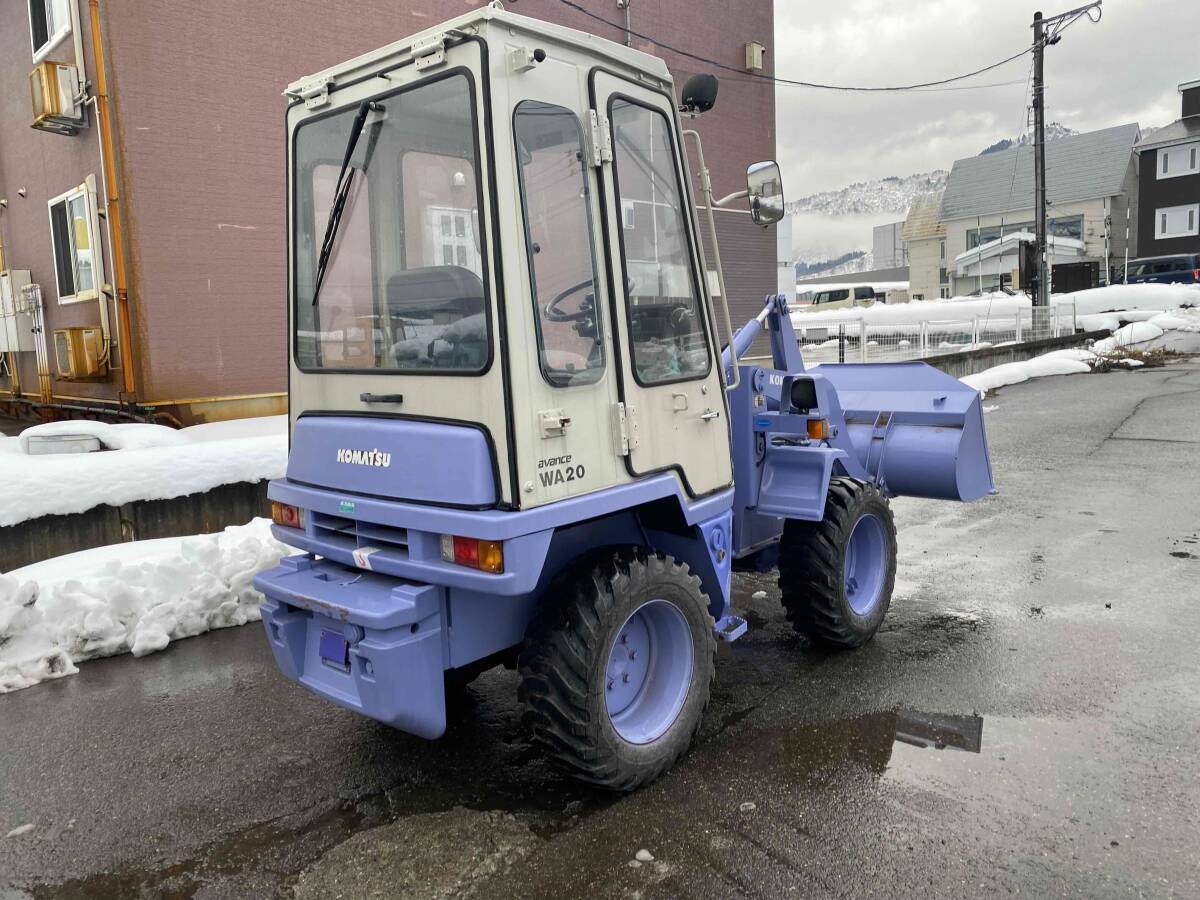 コマツWA20-2Eタイヤショベル ホイルローダー キャビン付 小型 コマツWA20-2Eタイヤショベル ホイルローダー キャビン付 小型