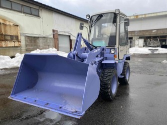 コマツWA20-2Eタイヤショベル ホイルローダー キャビン付 小型 コマツWA20-2Eタイヤショベル ホイルローダー キャビン付 小型