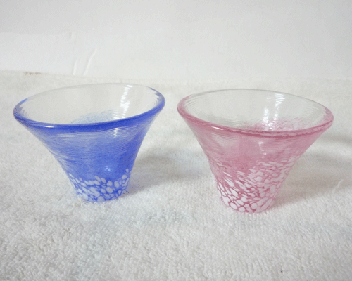 新品　未使用　富士山　招福杯　東洋佐々木ガラス株式会社　冷酒杯揃え青赤　１セット　お猪口　ぐい呑み