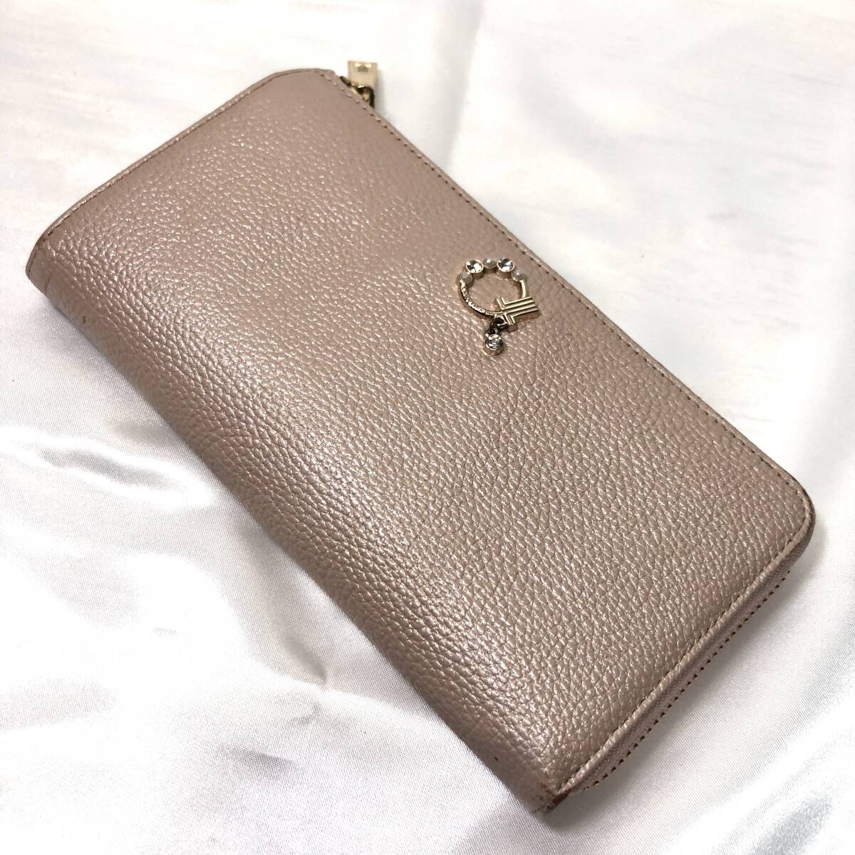 LANVIN en Bleuランバンオンブルー ラウンドファスナー セミロング財布 レディース