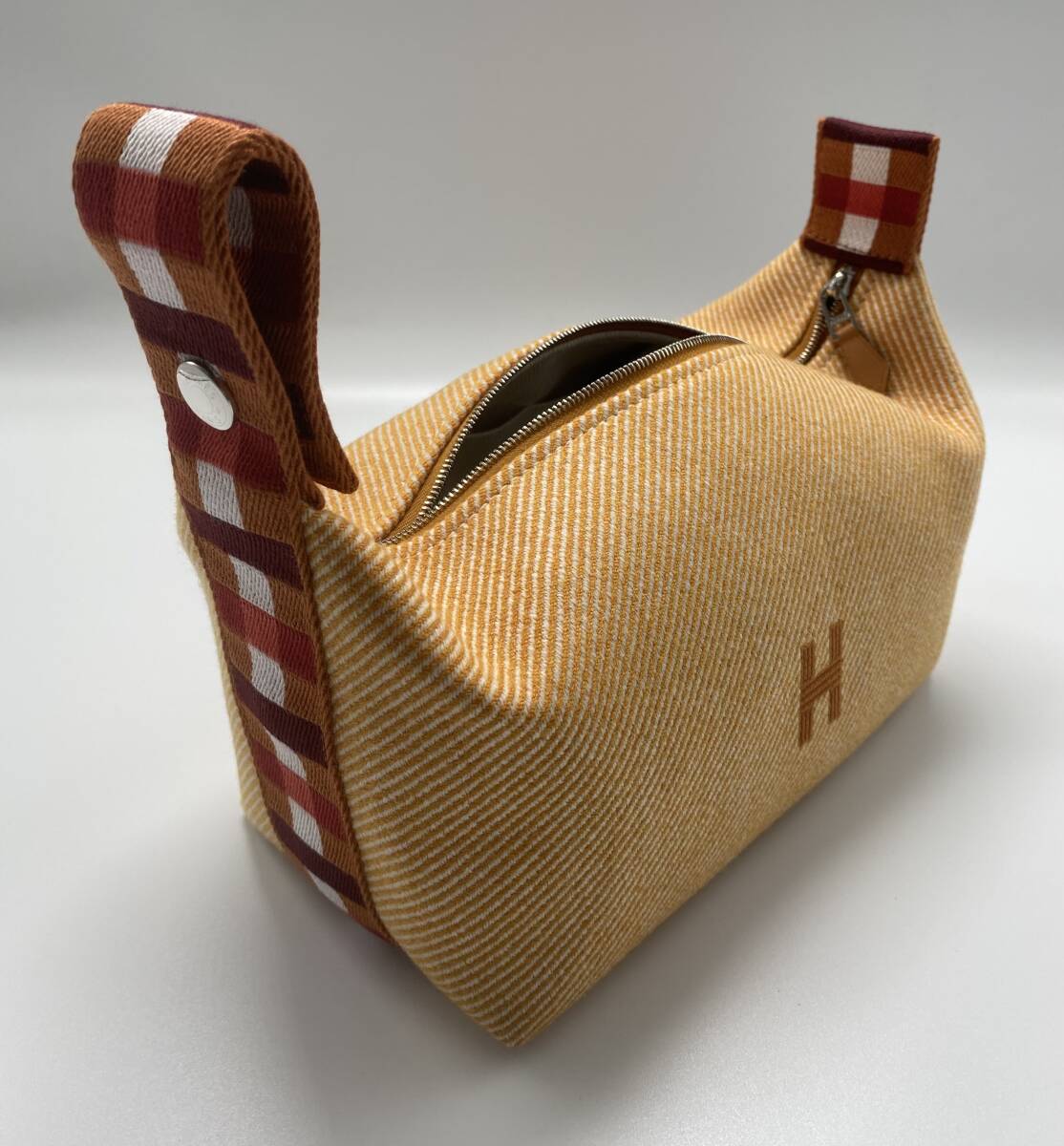 未使用新品】HERMES エルメス《ブリッドアブラック》PMサイズ 新 未使用新品】HERMES エルメス《ブリッドアブラック》PMサイズ 新