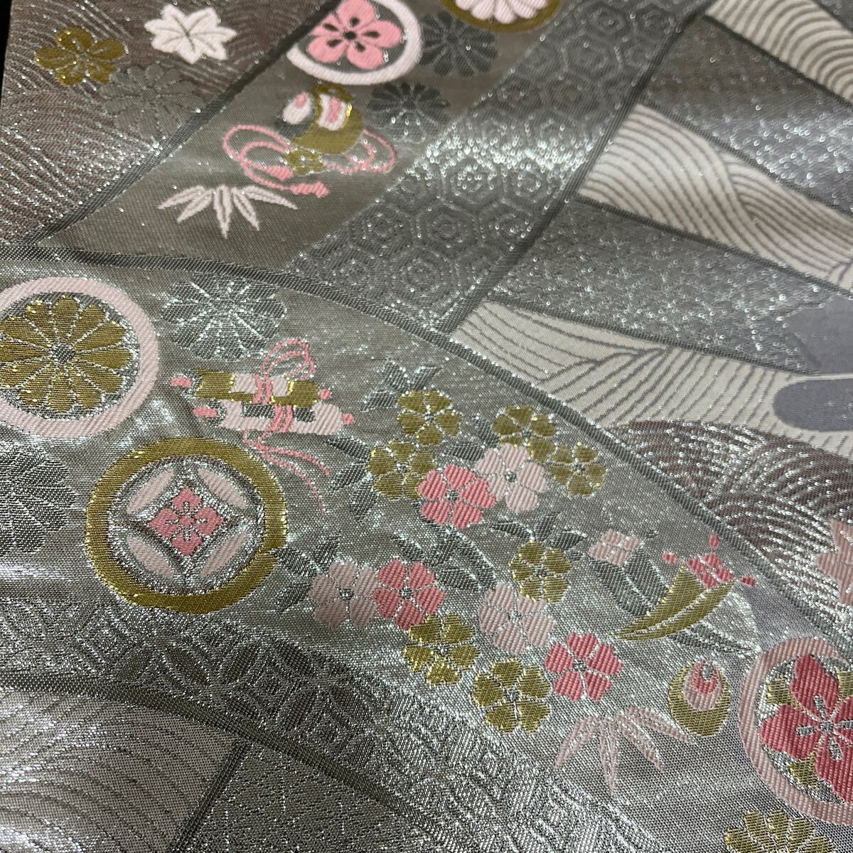 袋帯 全通☆宝尽くし 純金箔 落款 古典柄 高級 逸品 高品質 現代帯 リバーシブル_画像5