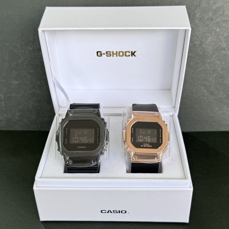 【匿名配送】CASIO G-SHOCK 腕時計 GM-5600-1JF 箱付 GM-5600-1JF×GM-S5600-1JF | CASIO