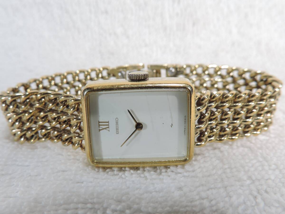 稼働中・中古・レディース手巻き時計・風防ガラス傷有ります・記念品・SEIKO 11-4650