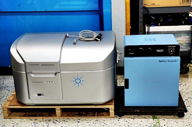 Robbins ハイブリダイゼーションオーブン 1040-60-1AG+Agilent DNA マイクロアレイスキャナ G2505C(送料0円表示でも別途発生) 56069Y