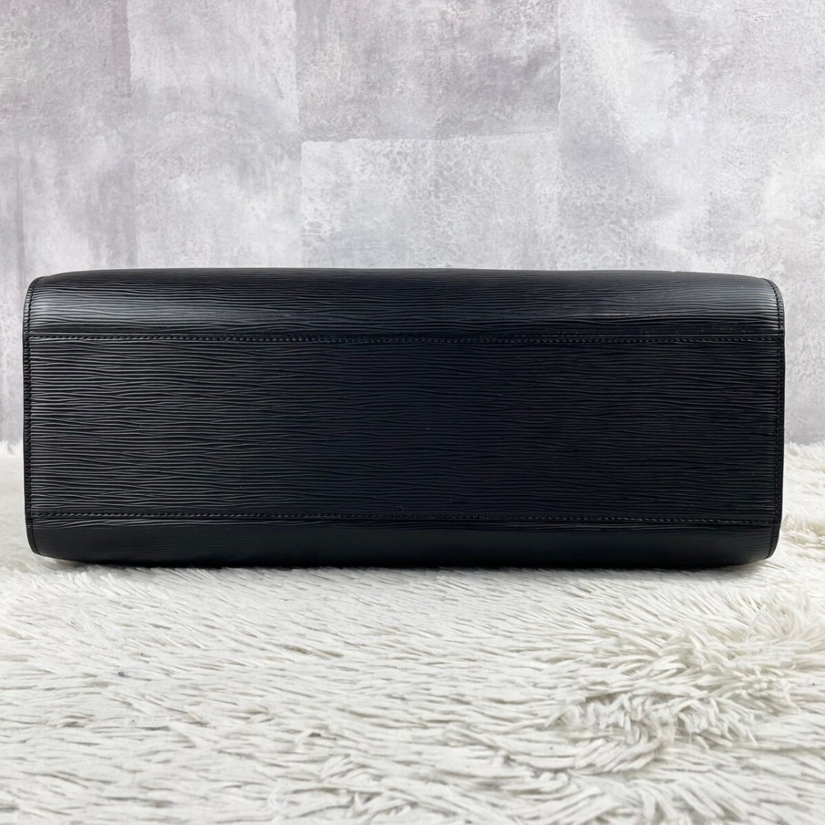 美品 LOUISVUITTON ルイヴィトン ビジネスバッグ ハンドバッグ 美品 LOUISVUITTON ルイヴィトン ビジネスバッグ ハンドバッグ