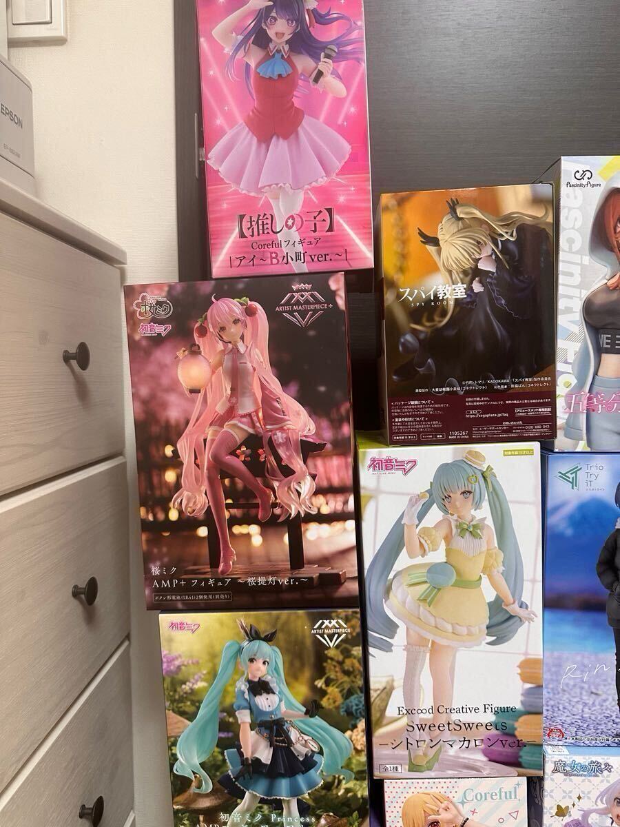 11体セット⭐️プライズ フィギュア まとめ売り 喜多川海夢 アルベド 初音ミク プライズフィギュアまとめ売り！初音ミク喜多川海夢12点セット！