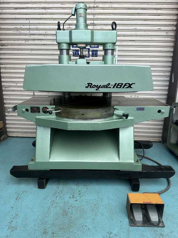 ★☆中古木工機械 丸仲鉄工所　大型超仕上げかんな盤　ロイヤル18FX　昇降フットペダル式 1尺5寸削れます☆★