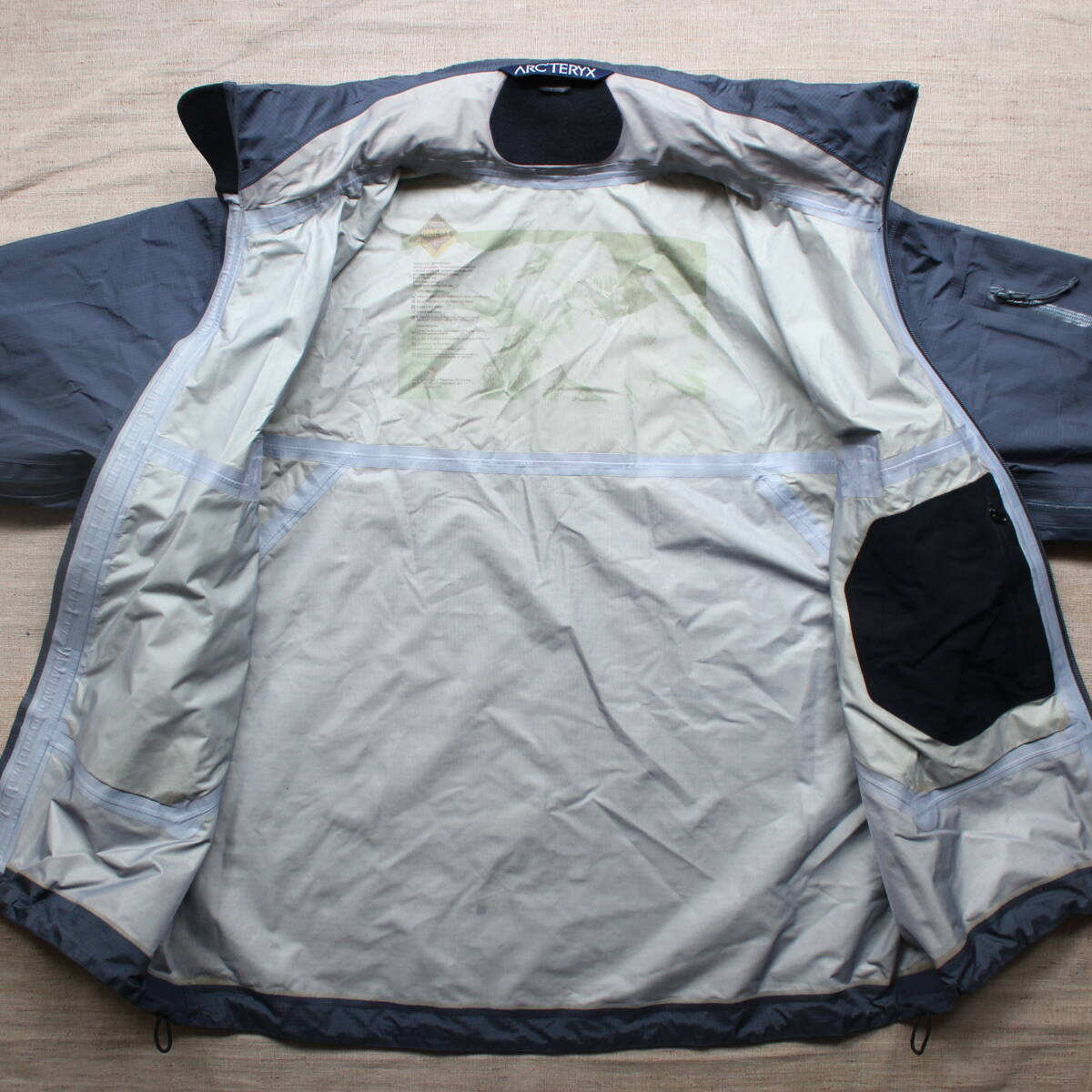 Yahoo!オークション - レア 珍品 2000年初期 ARC'TERYX Yahoo!オークション - レア 珍品 2000年初期 ARC'TERYX