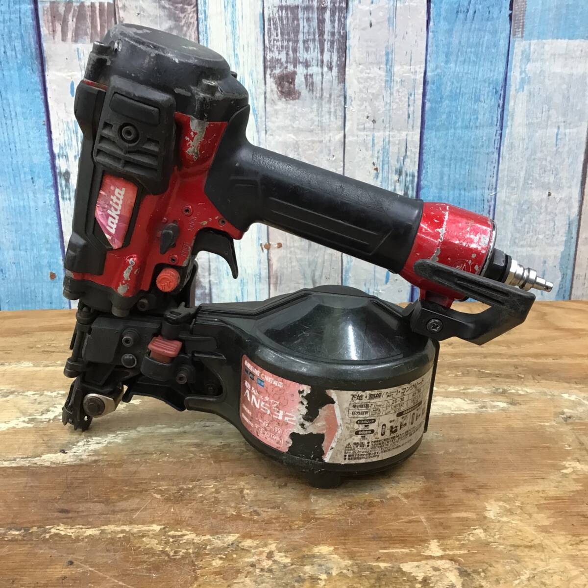 【中古品】★マキタ(makita) 高圧エア釘打ち機 AN532H