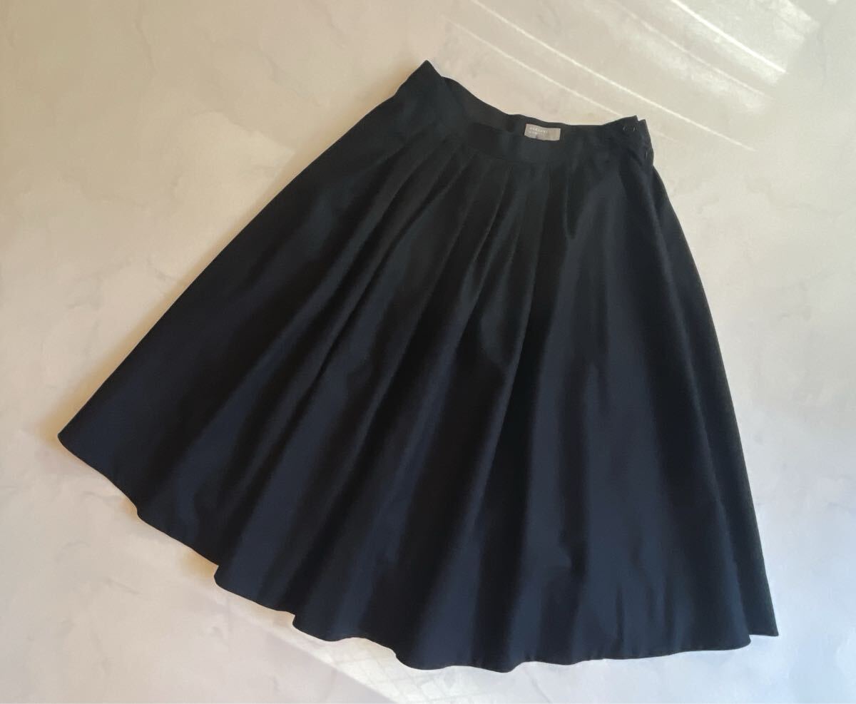 美品 MARGARET HOWELL マーガレットハウエル セットアップスーツ 美品 MARGARET HOWELL マーガレットハウエル セットアップスーツ