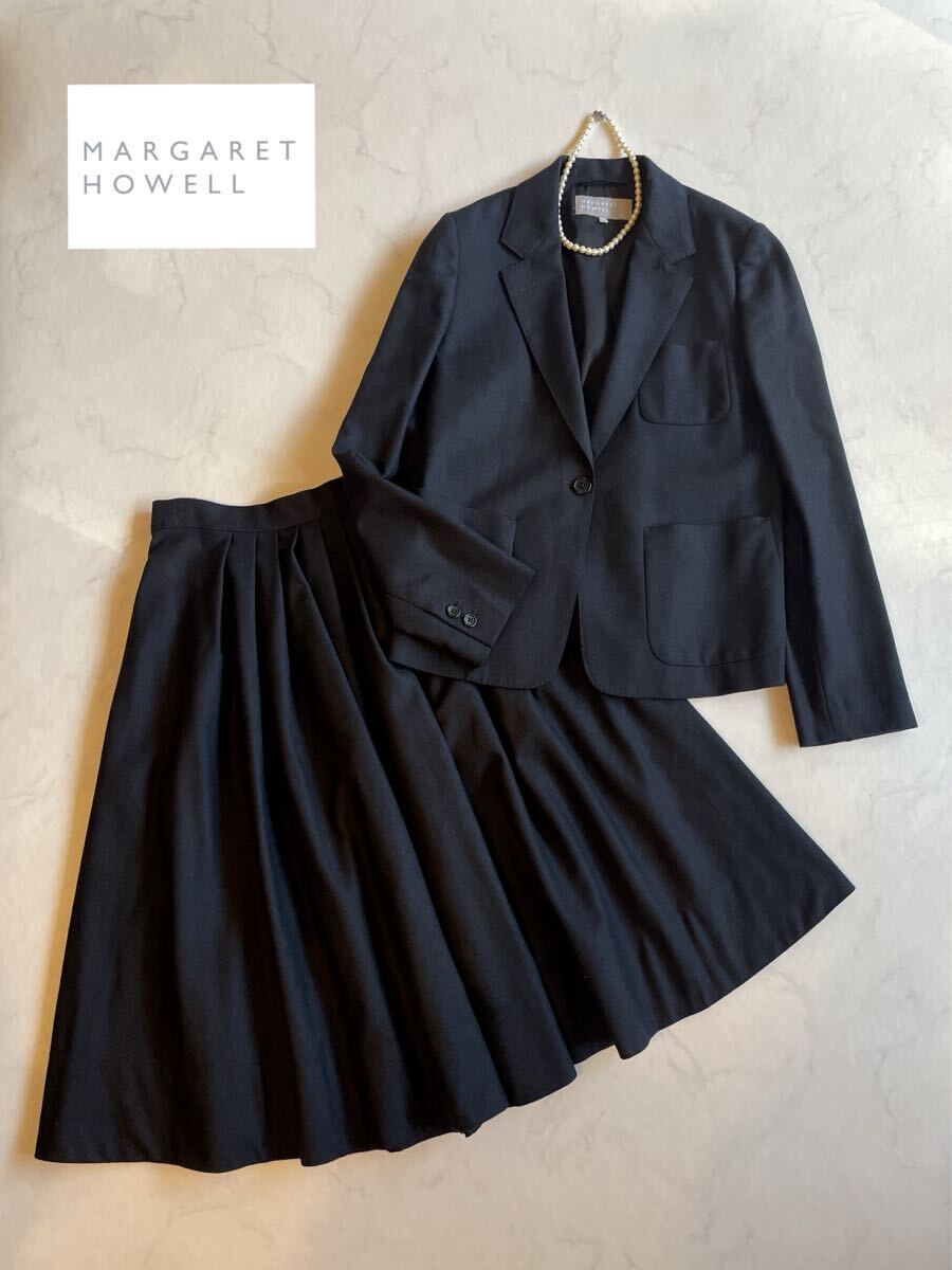 美品 MARGARET HOWELL マーガレットハウエル セットアップスーツ 美品 MARGARET HOWELL マーガレットハウエル セットアップスーツ