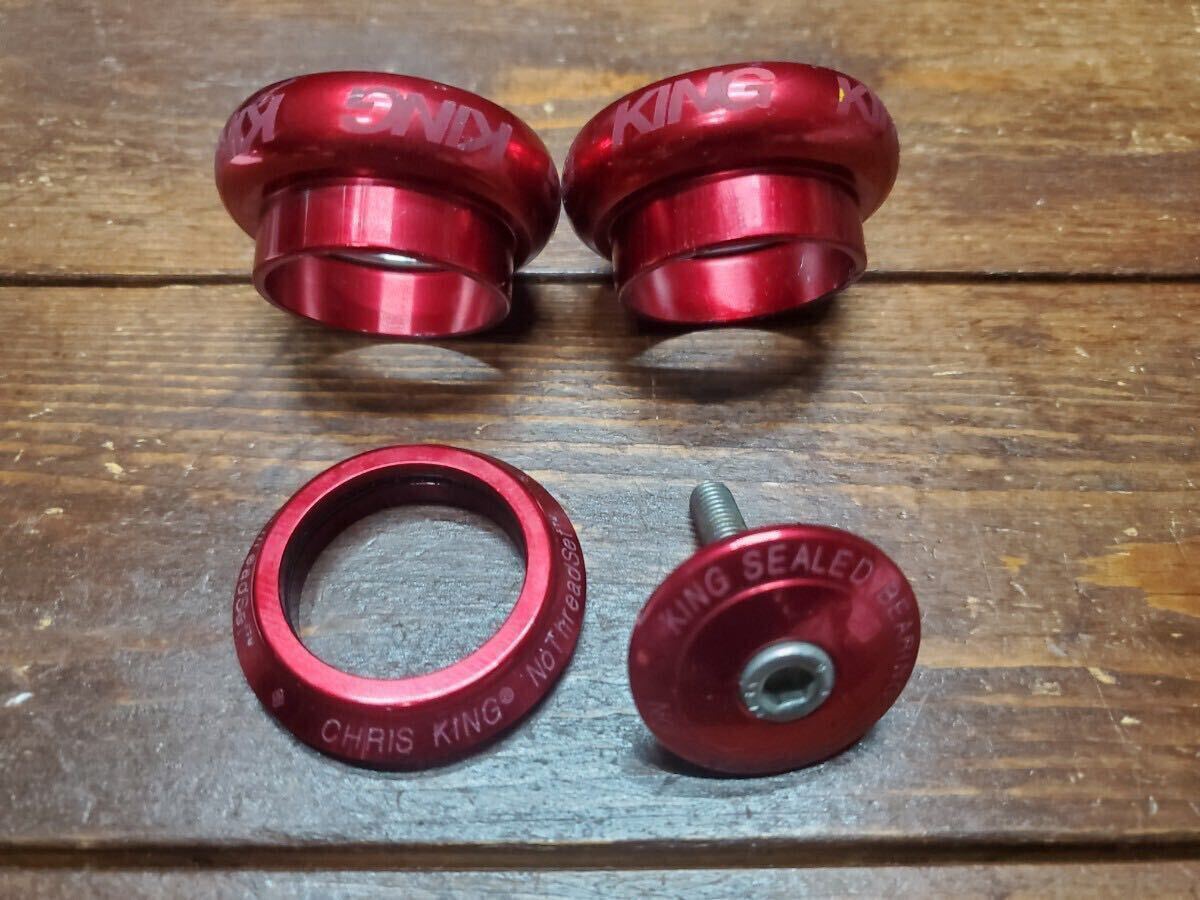 7000円 CHRISKING クリスキング ヘッドパーツ1-1/8 レッド 7000円 CHRISKING クリスキング ヘッドパーツ1-1/8 レッド
