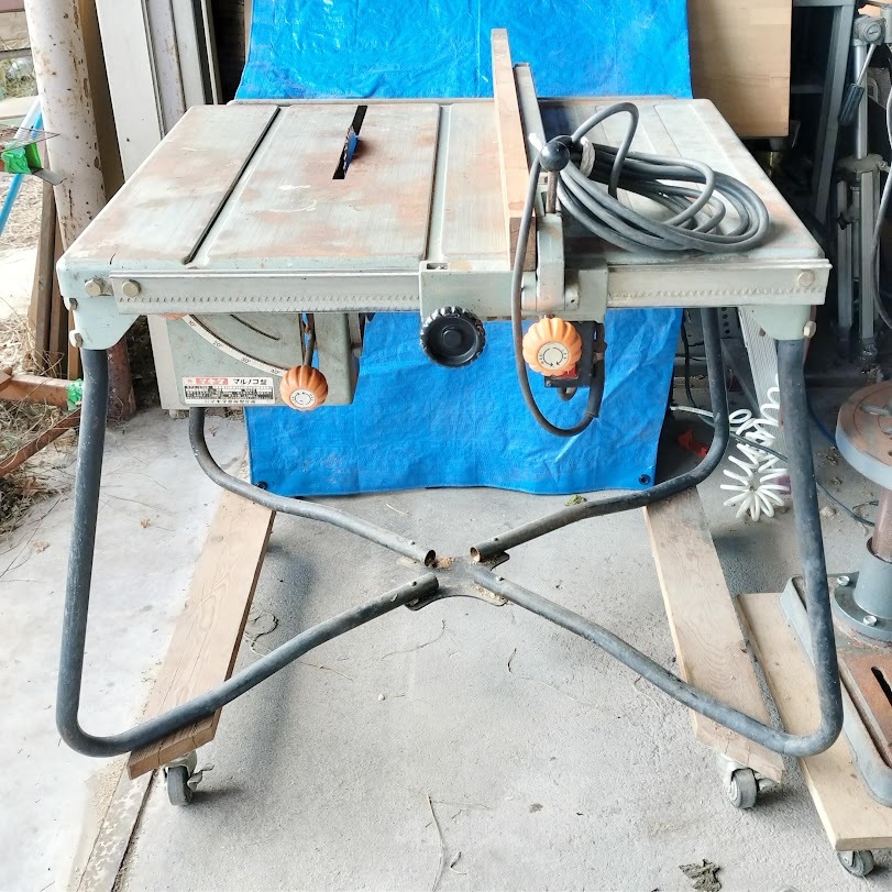 【現地引き取り限定/愛知県】 マキタ makita マルノコ盤 2700N 丸ノコ 丸鋸 丸のこ 大工道具 モーターから火花有