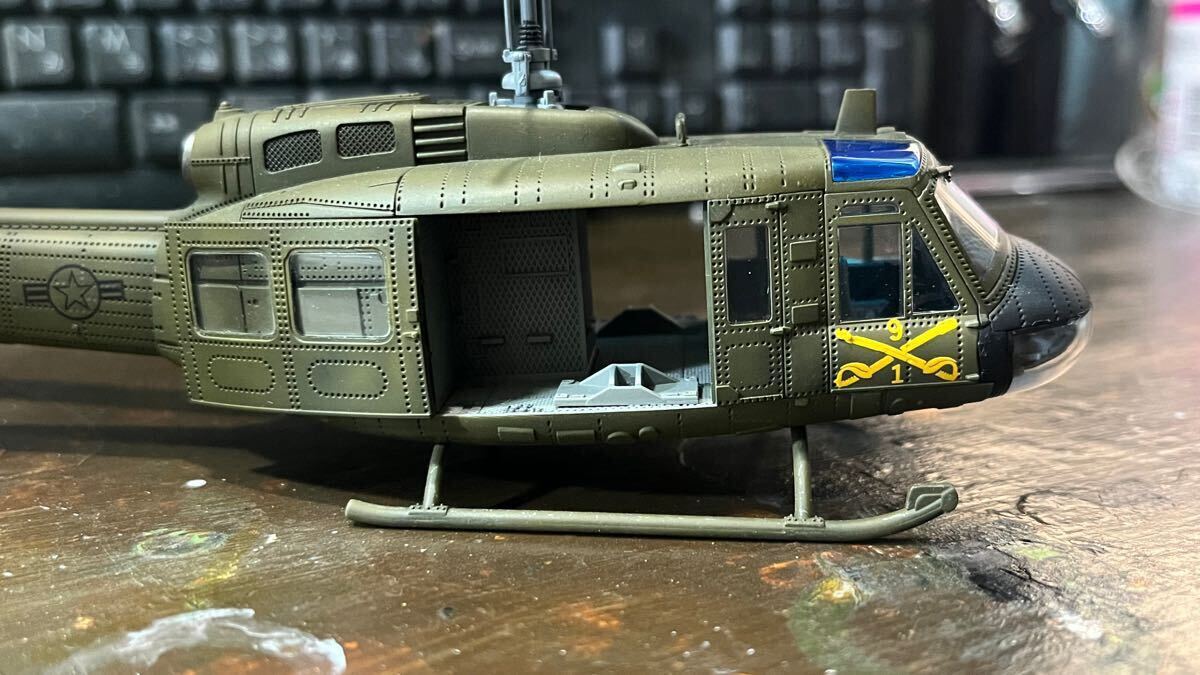 1/56 ベル・ヘリコプター UH-1D/UH-1H ヒューイ 完成品 ルビコン 1/56 ベル・ヘリコプター UH-1D/UH-1H ヒューイ 完成品 ルビコン