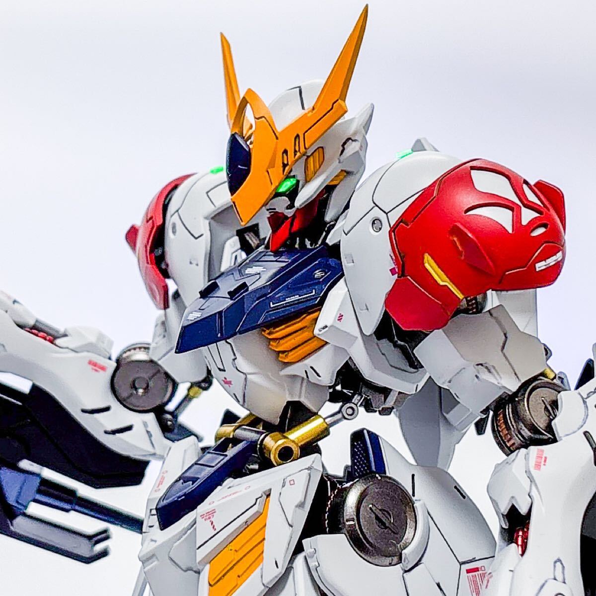 1/100 フルメカニクス ガンダムバルバトスルプス 塗装 完成品 1/100 フルメカニクス ガンダムバルバトスルプス 塗装 完成品