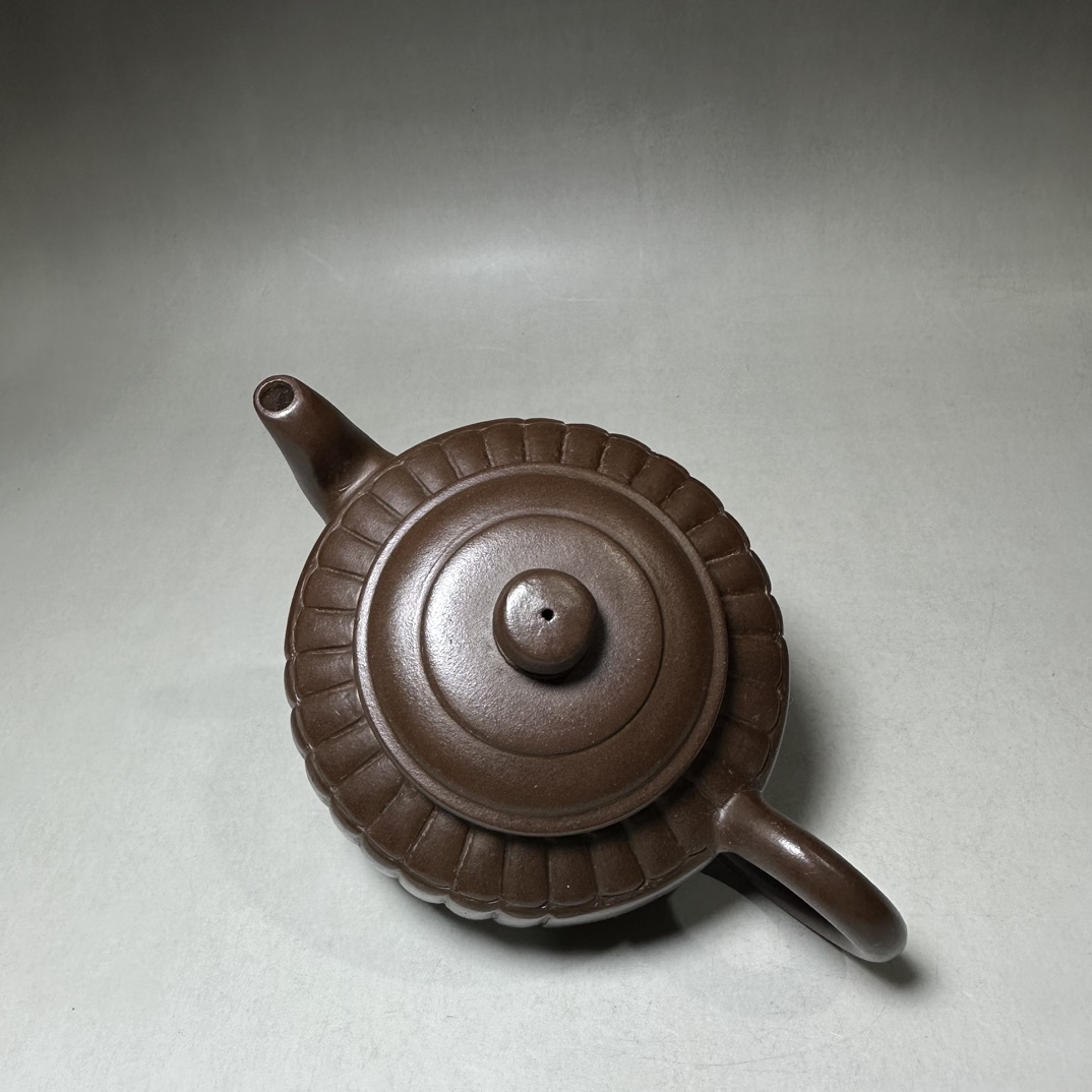 紫砂彫 四足龍鼎紫砂茶壺 仲芳銘 明時代」陶磁器 急須 茶道具