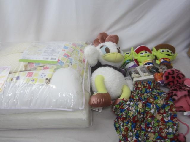 【まとめ売り 中古品】 ディズニー リトルグリーンメン ミニー 他 ぬいぐるみ ファンキャップ ベビー布団 等 グッズ