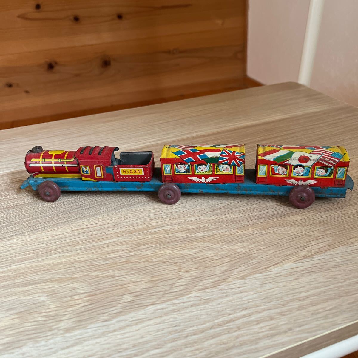 ブリキ　電車　戦前のような棒電車
