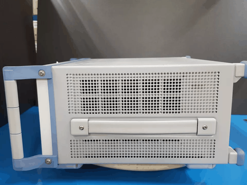 [NBC] R&S AMU200A: ベクトルシグナルジェネレータBaseband Signal Generator and Fading Simulator (0475)
