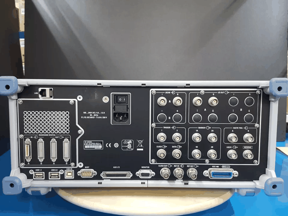 [NBC] R&S AMU200A: ベクトルシグナルジェネレータBaseband Signal Generator and Fading Simulator (0475)