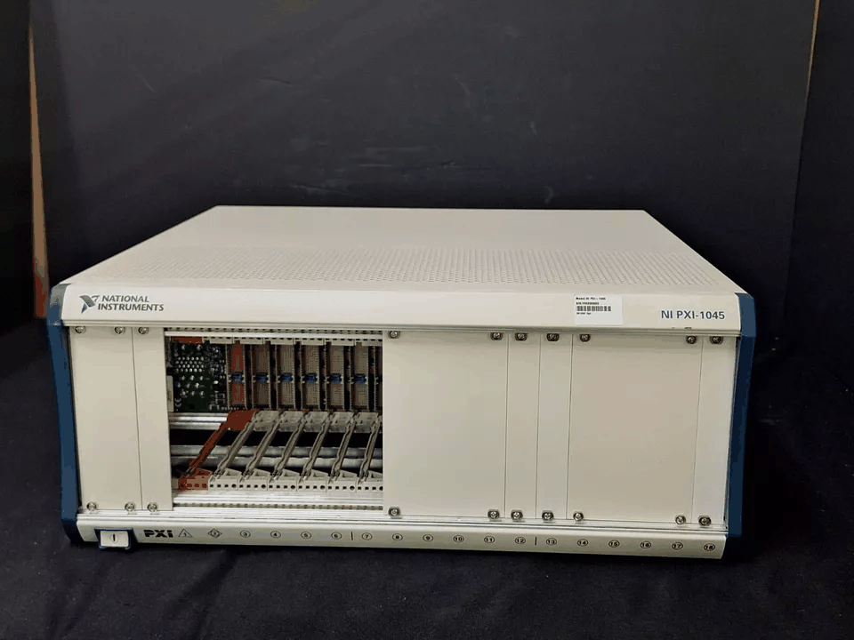 [NBC]「現(xiàn)狀販売」NI PXI-1045 (P/N: 189105D-01) Chassis (中古 0603)