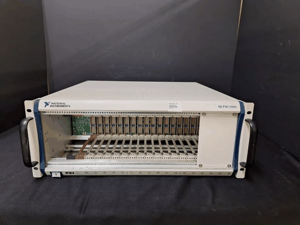 [NBC]「現(xiàn)狀販売」NI PXI-1045 (P/N: 189105F-01) Chassis (中古 4B4D)
