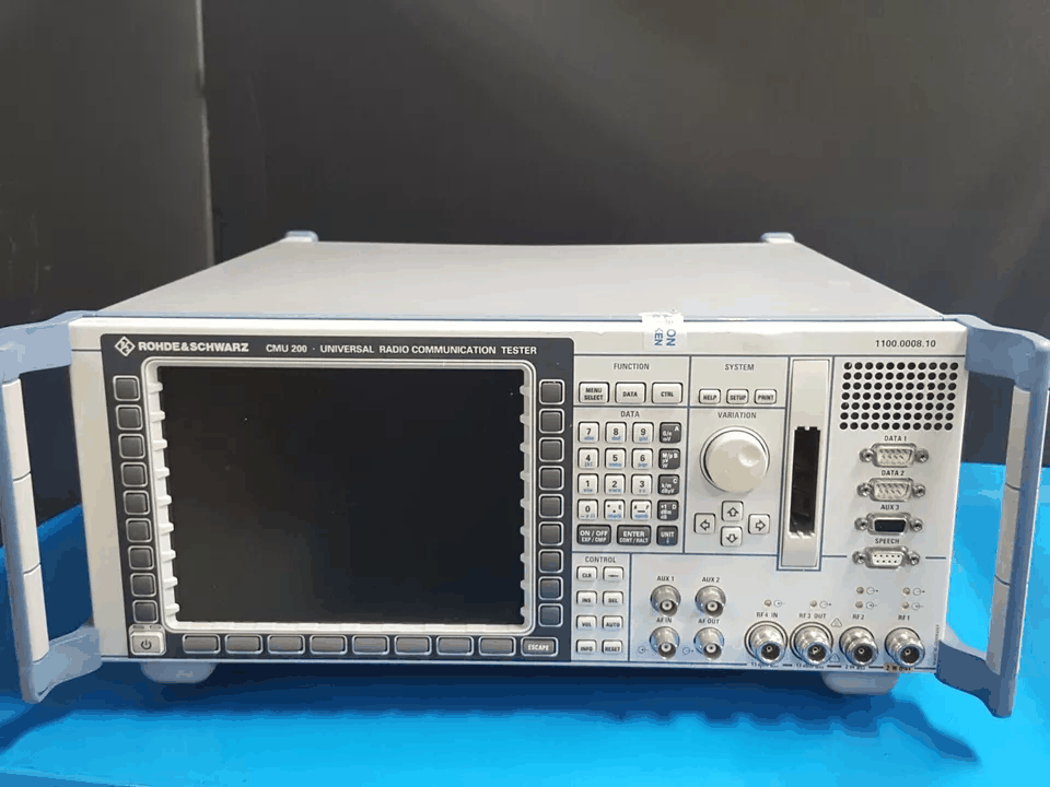 NBC] R&S CMU200: 無線機テスタUniversal Radio Communications
