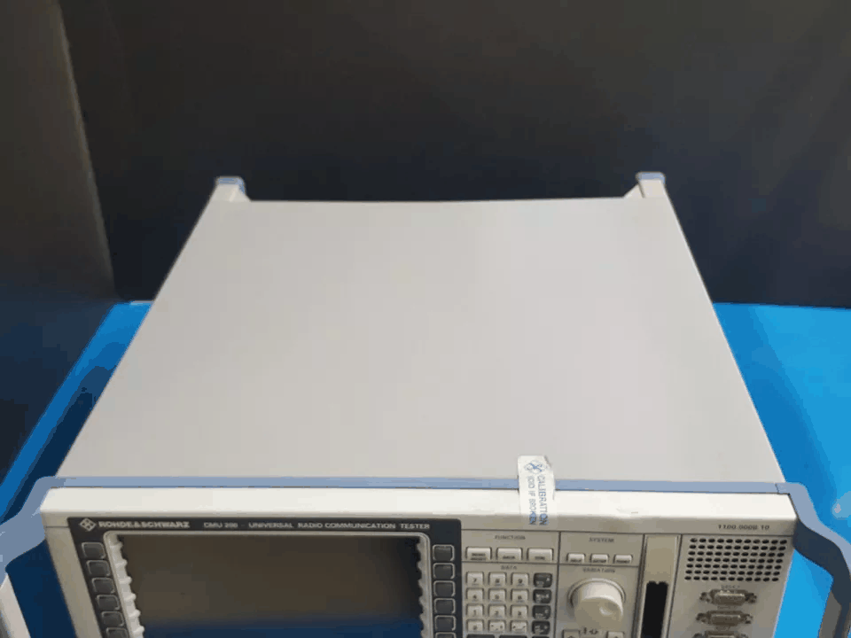 [NBC] R&S CMU200: 無線機テスタUniversal Radio Communications Tester (100585)