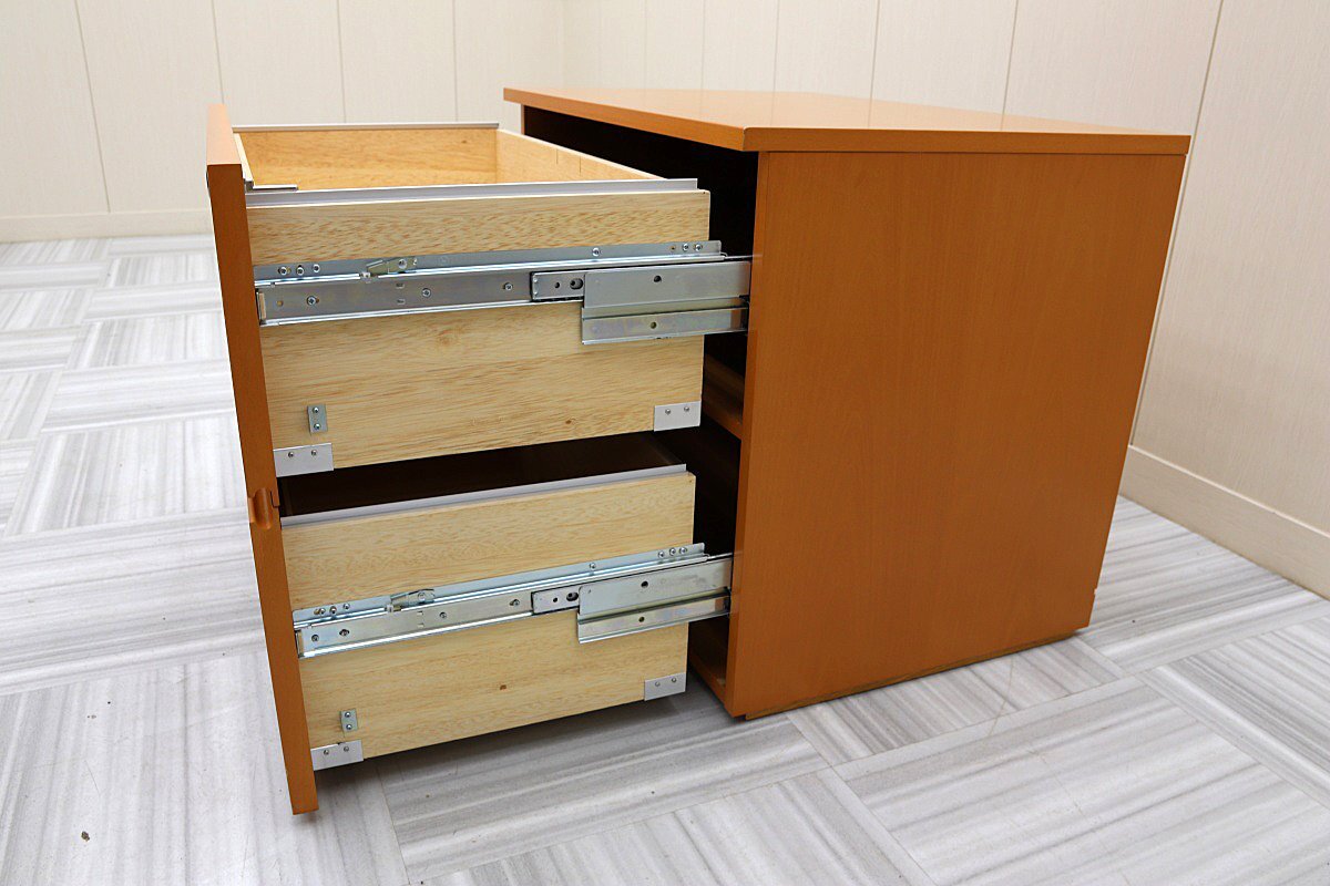 超美品！HermanMillerハーマンミラー オフィス 書庫 キャビネット 書類入れ ラテラル 事務會議 引き出し カギ無し EAMESイームズ2