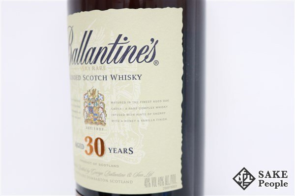 ◇注目! バランタイン 30年 700ml 40％ 箱 スコッチ : バランタイン 30年 木箱入り 40度 700ml [並行輸入品