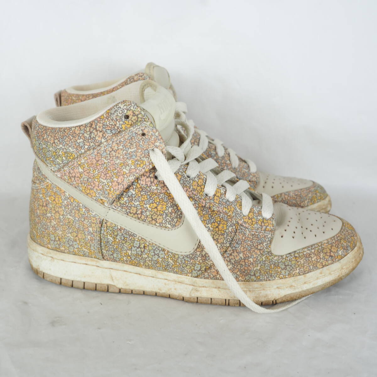 OK0440*NIKE*ナイキ*レディースハイカットスニーカー*US7.5-24.5 OK0440*NIKE*ナイキ*レディースハイカットスニーカー*US7.5-24.5