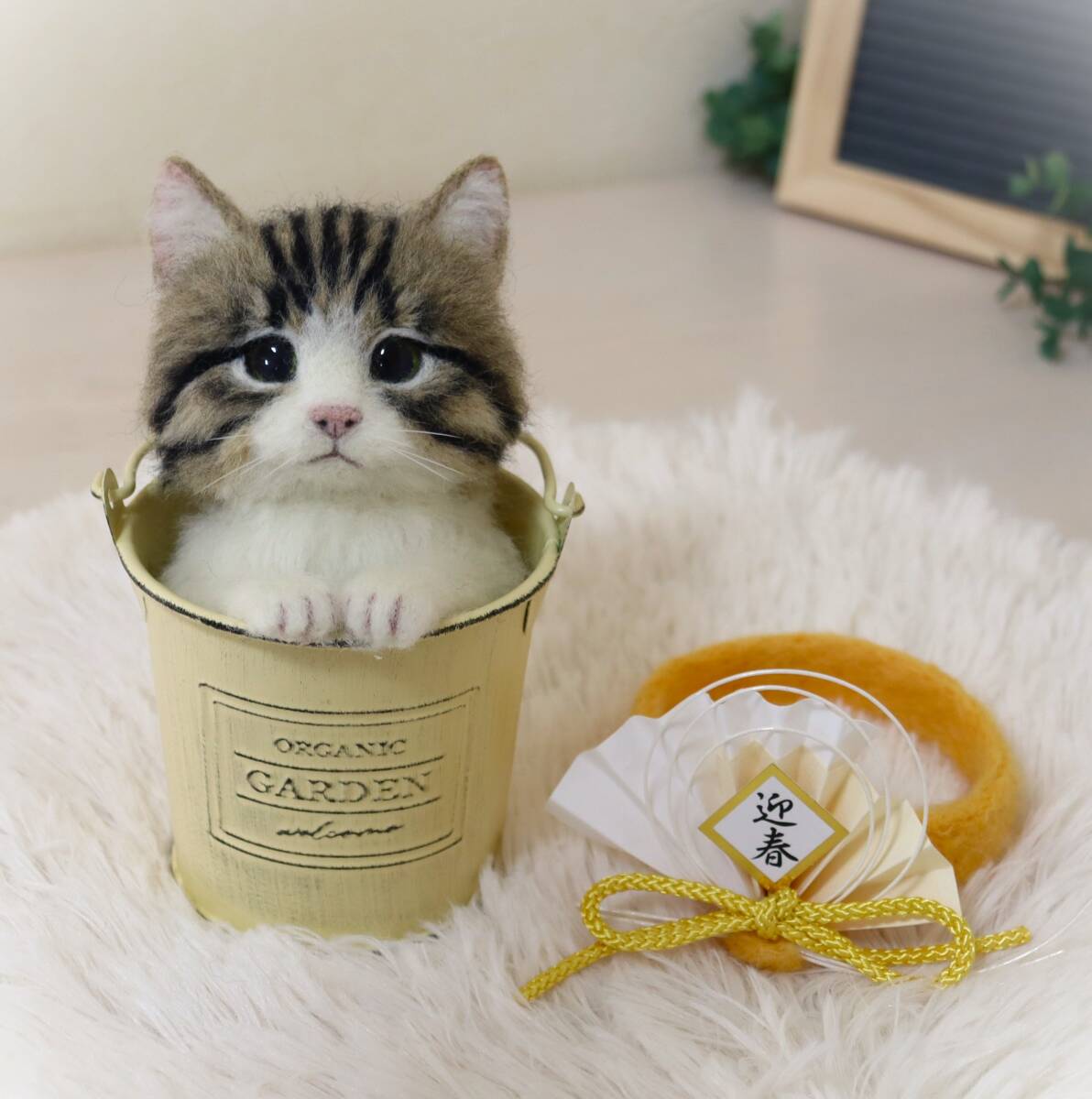 funwari□□□ 羊毛フェルト まっ白 ふわふわ 白猫 子猫 funwari□□□ 羊毛フェルト まっ白 ふわふわ 白猫 子猫