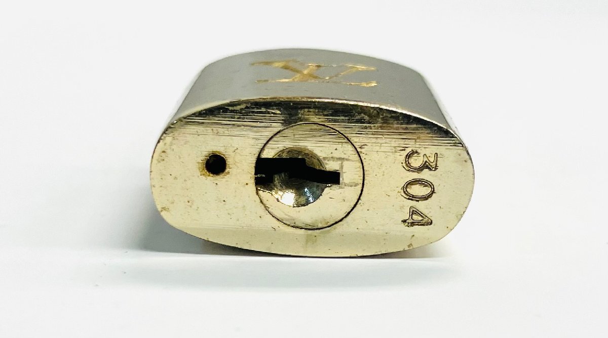 qob.Z5U10 Louis * Vuitton LOUIS VUITTONkatena юг столица таблеток ключ 304
