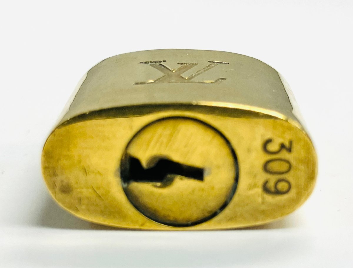 qob.Z5U02 Louis * Vuitton LOUIS VUITTONkatena юг столица таблеток ключ 309