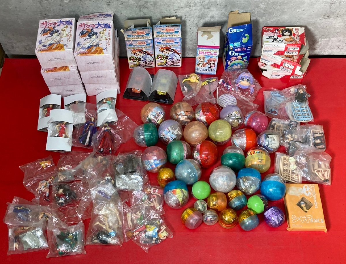 1円～　カプセルトイ　食玩　フィギュア　ミニカー 等 　大量　50点以上　約2.6kg　まとめ売り / サクラ大戦 / リリカルなのは / ガンダム