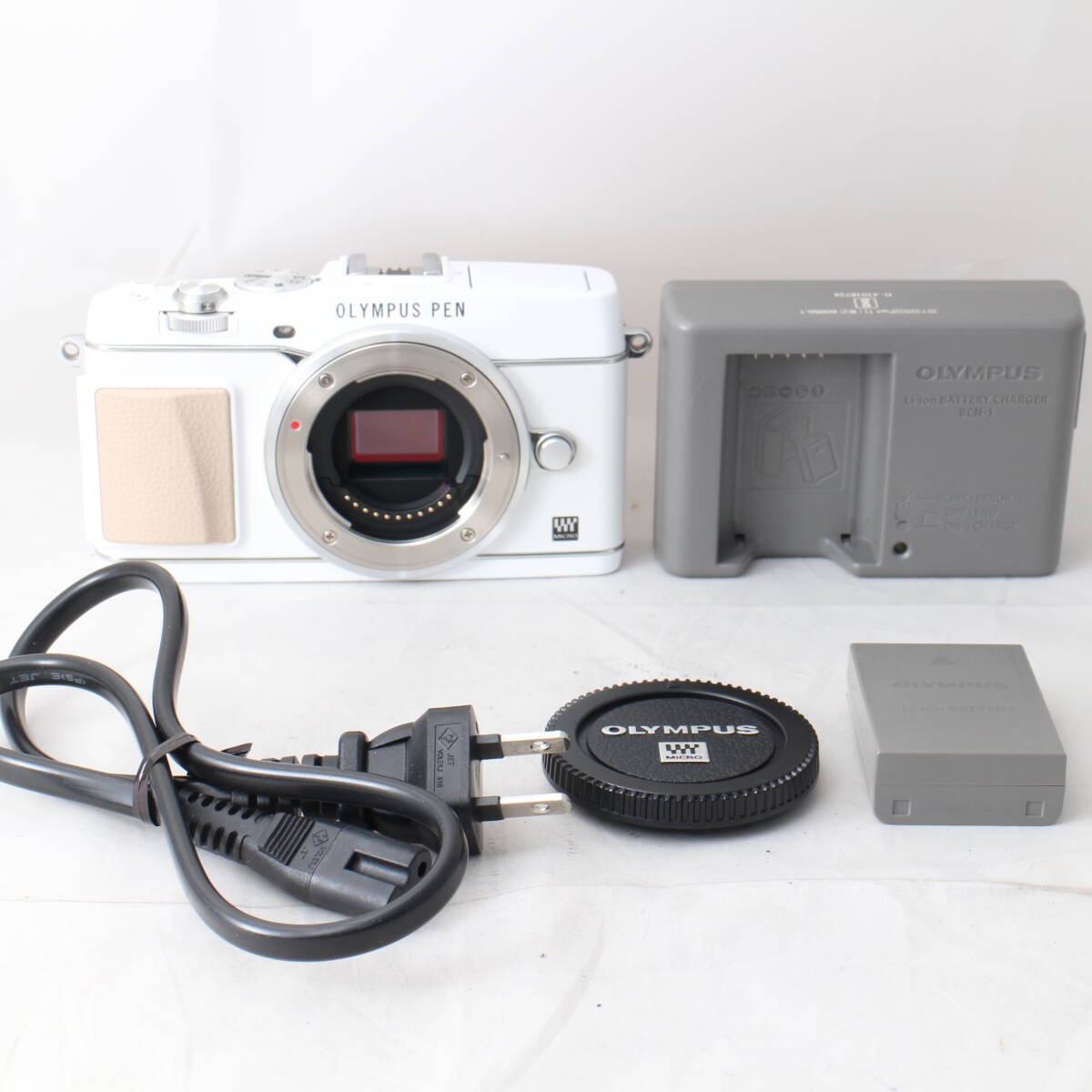 【新品】Nike テニスシューズ　28.0cm CLASSE ポンテ レグナテック テレビボード ローボード 幅180 幅