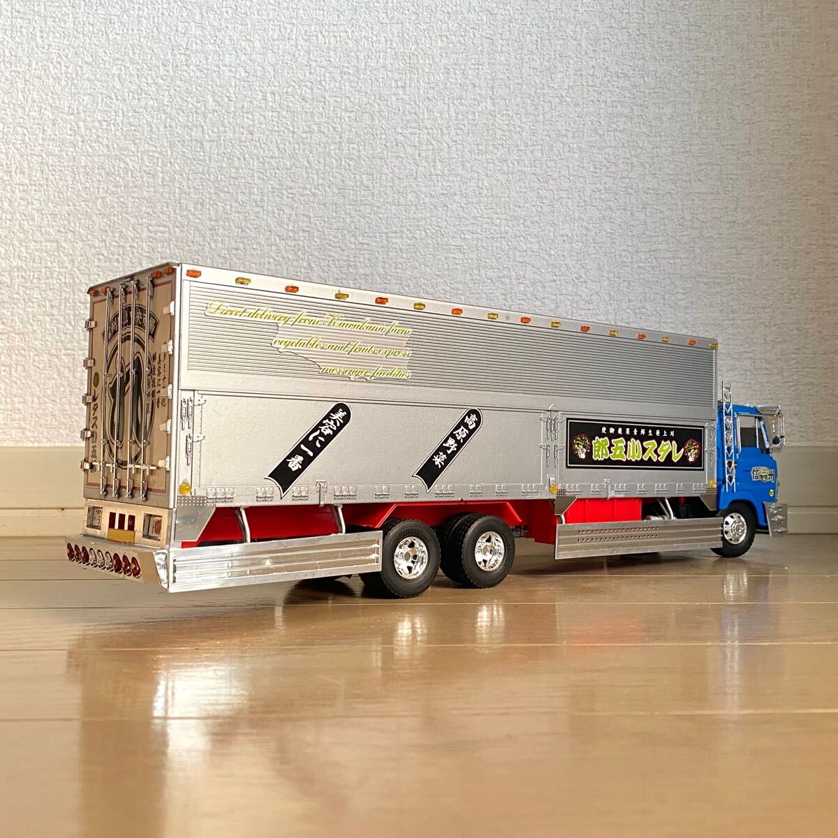 アオシマ 1/32 デコトラ プラモデル 大型ウイング レタス小五郎 アオシマ 1/32 デコトラ プラモデル 大型ウイング レタス小五郎