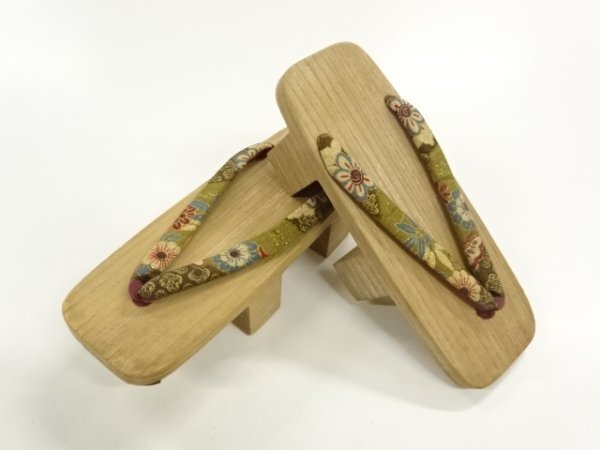 ys7193382; 宗sou 未使用品　桐下駄（22.5センチ）【リサイクル】【着】