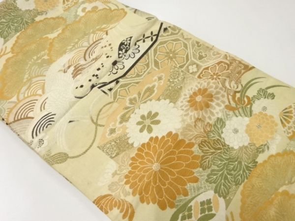 ys7230571; 宗sou 貝桶に菊・松鶴模様織出し丸帯（材料）【アンティーク】【着】