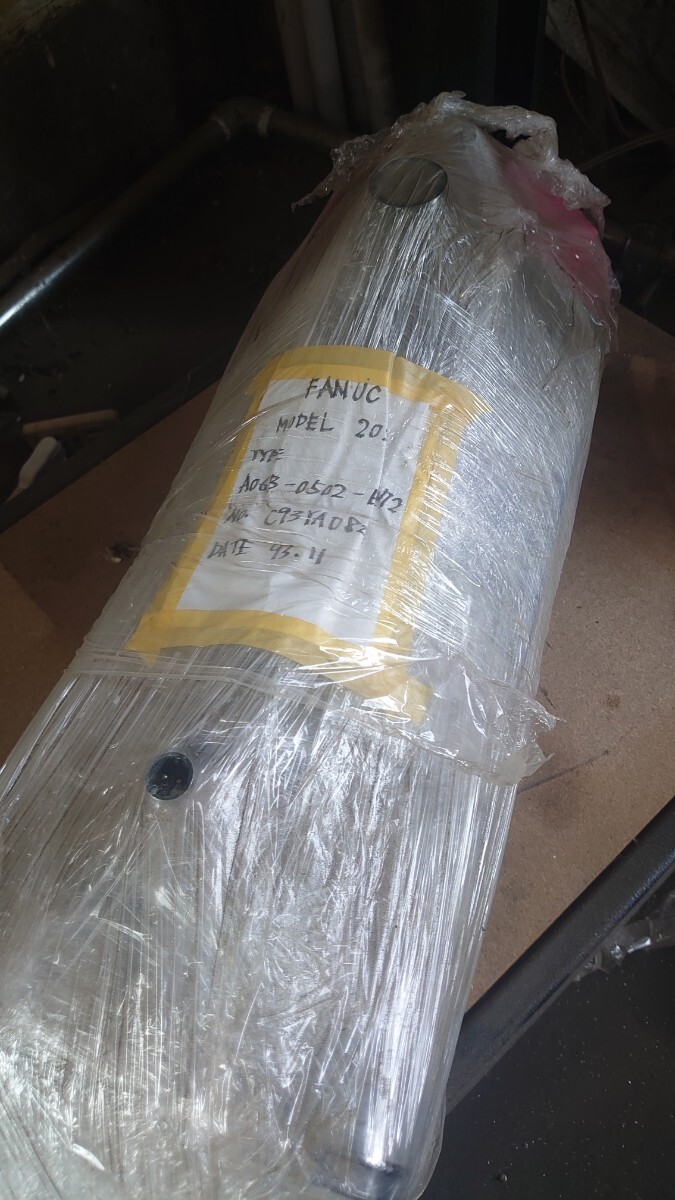 FANUC ファナック モーター MODEL 205 TYPE A06B-0502-B272 NO FANUC ファナック モーター MODEL 205 TYPE A06B-0502-B272 NO