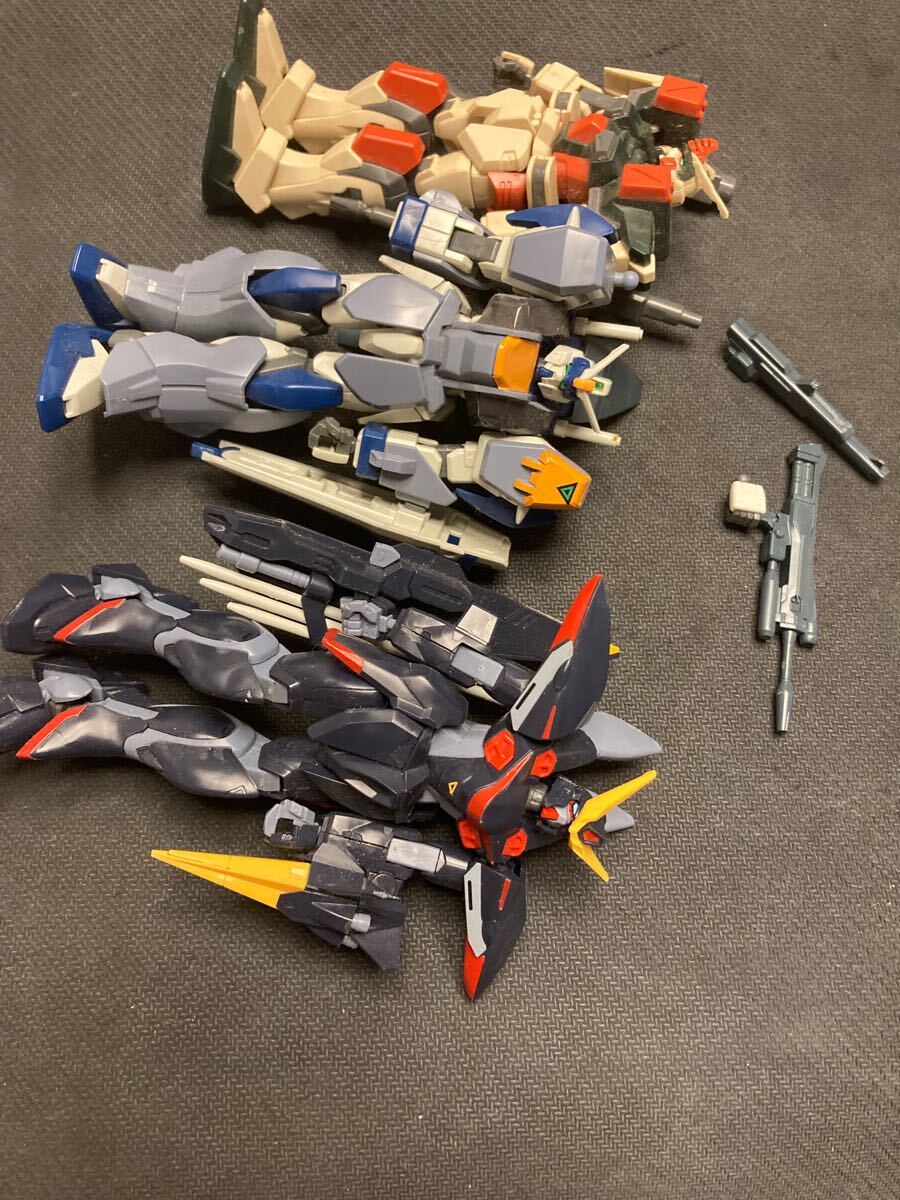 hg バスターガンダム　デュエルガンダムアサルトシュラウド　ブリッツガンダム