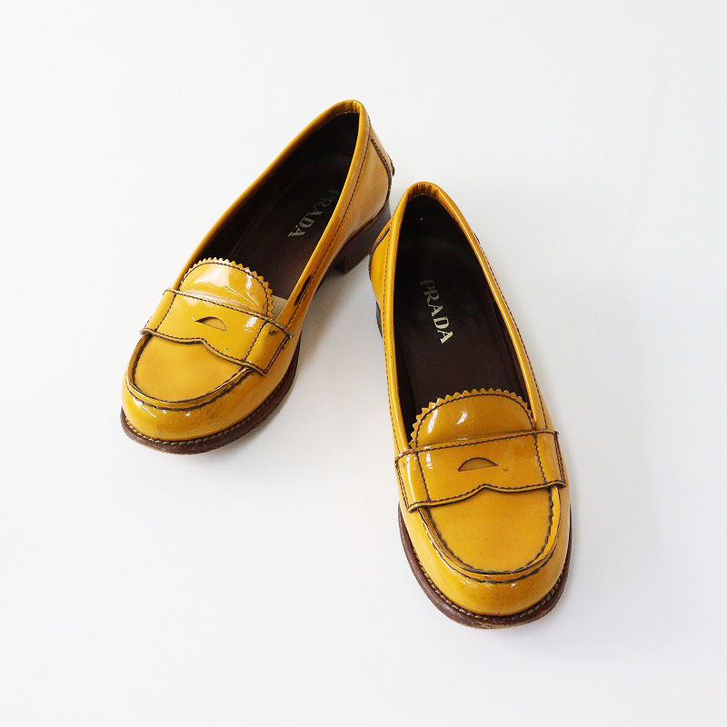 小さいサイズ イタリア製 プラダ PRADA パテントレザー コインローファー 34 1/2 /イエロー系 パンプキンカラー 約21.5cm【2400014200904】
